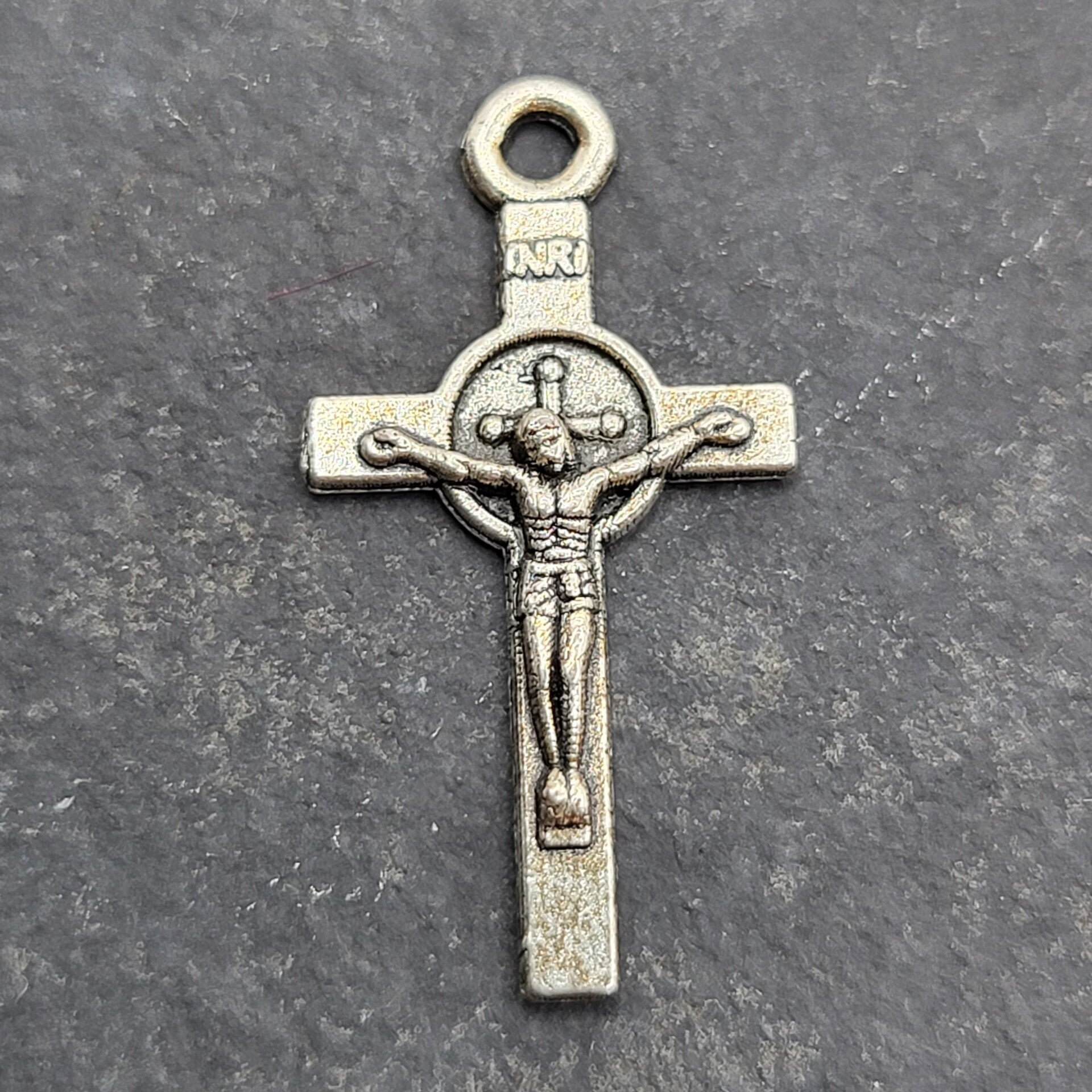 Kreuz Inri
