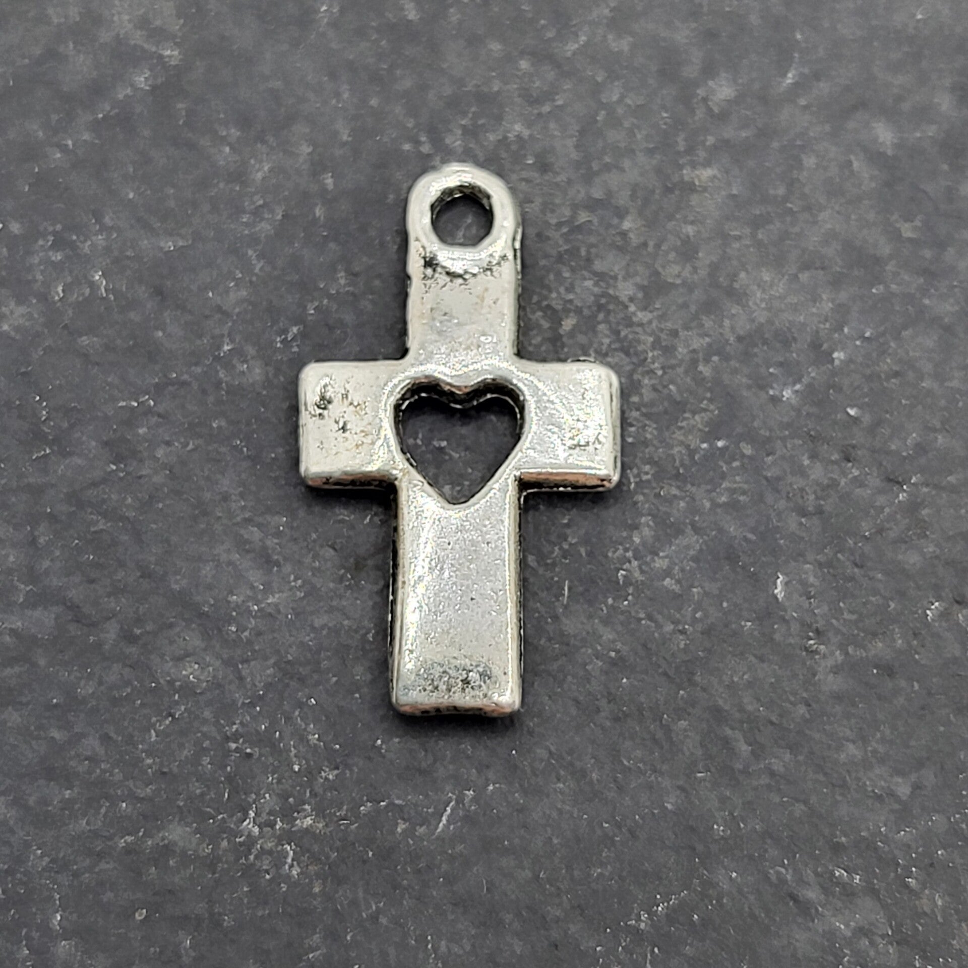 Kreuz Herz