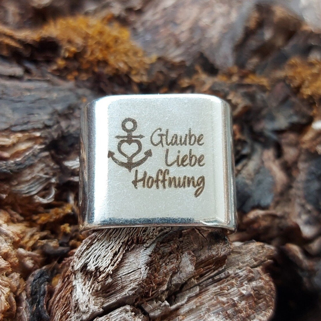 „Glaube Liebe Hoffnung“