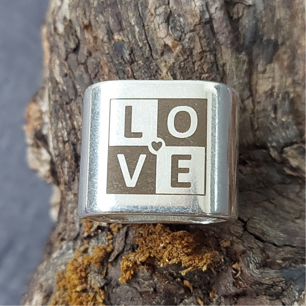 „LOVE“ Quadrate kl. Herz