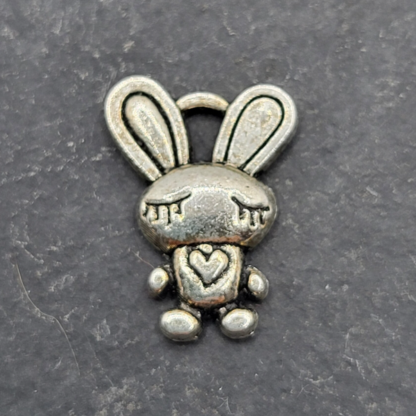 Hase mit Herz