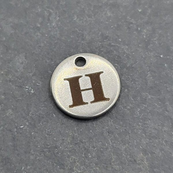 Buchstaben arial "H"