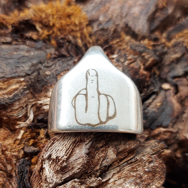 „Mittelfinger“