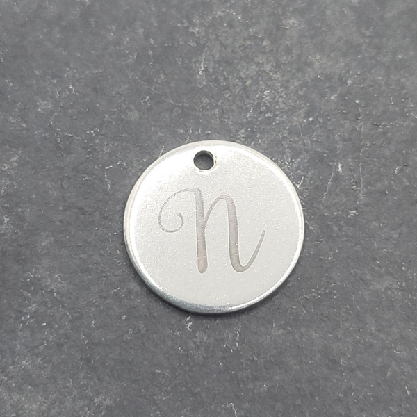 Buchstaben geschwungen "N"