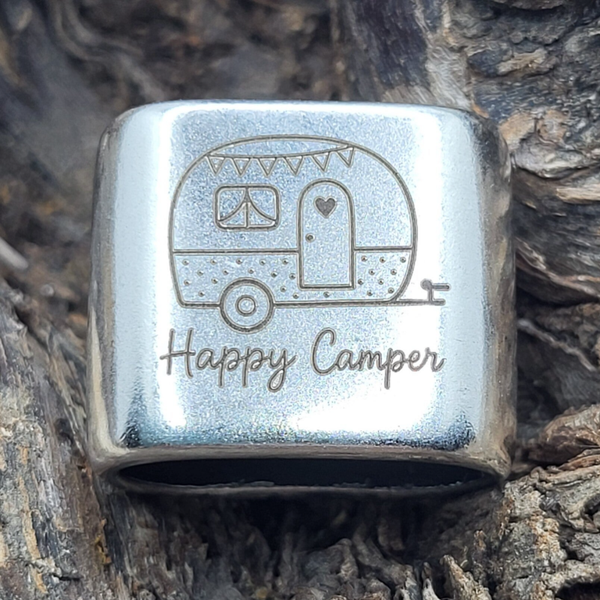 „Wohnwagen Happy Camper“