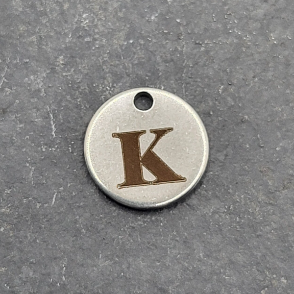 Buchstaben arial "K"