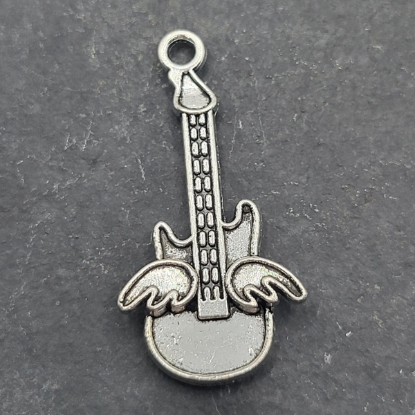 Gitarre mit Flügel