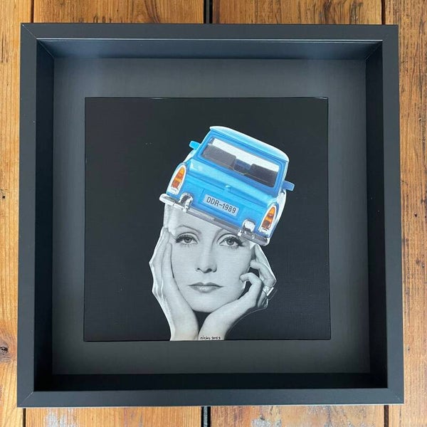 Greta Trabantia 25x25x0,3 cm (zw)  incl lijst 35x35x6 cm