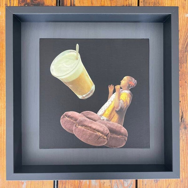 Oopsy-daisy 25x25x0,3 cm (zw) incl lijst 35x35x6 cm