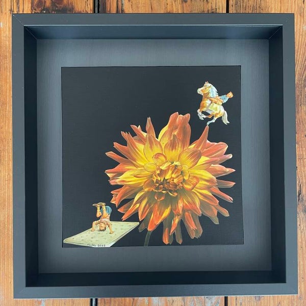 Hop hop hop, paardje in galop 25x25x0,3 cm (zw) incl lijst 35x35x6 cm B&D Delft