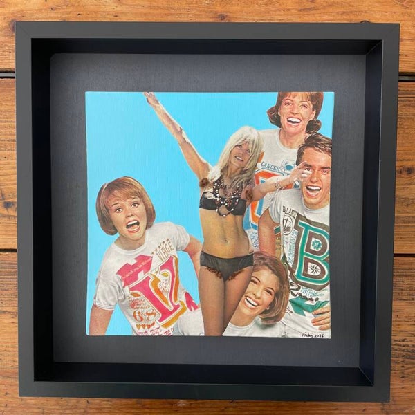 Group hug 25x25x0,3 cm incl. 35x25x6 cm lijst