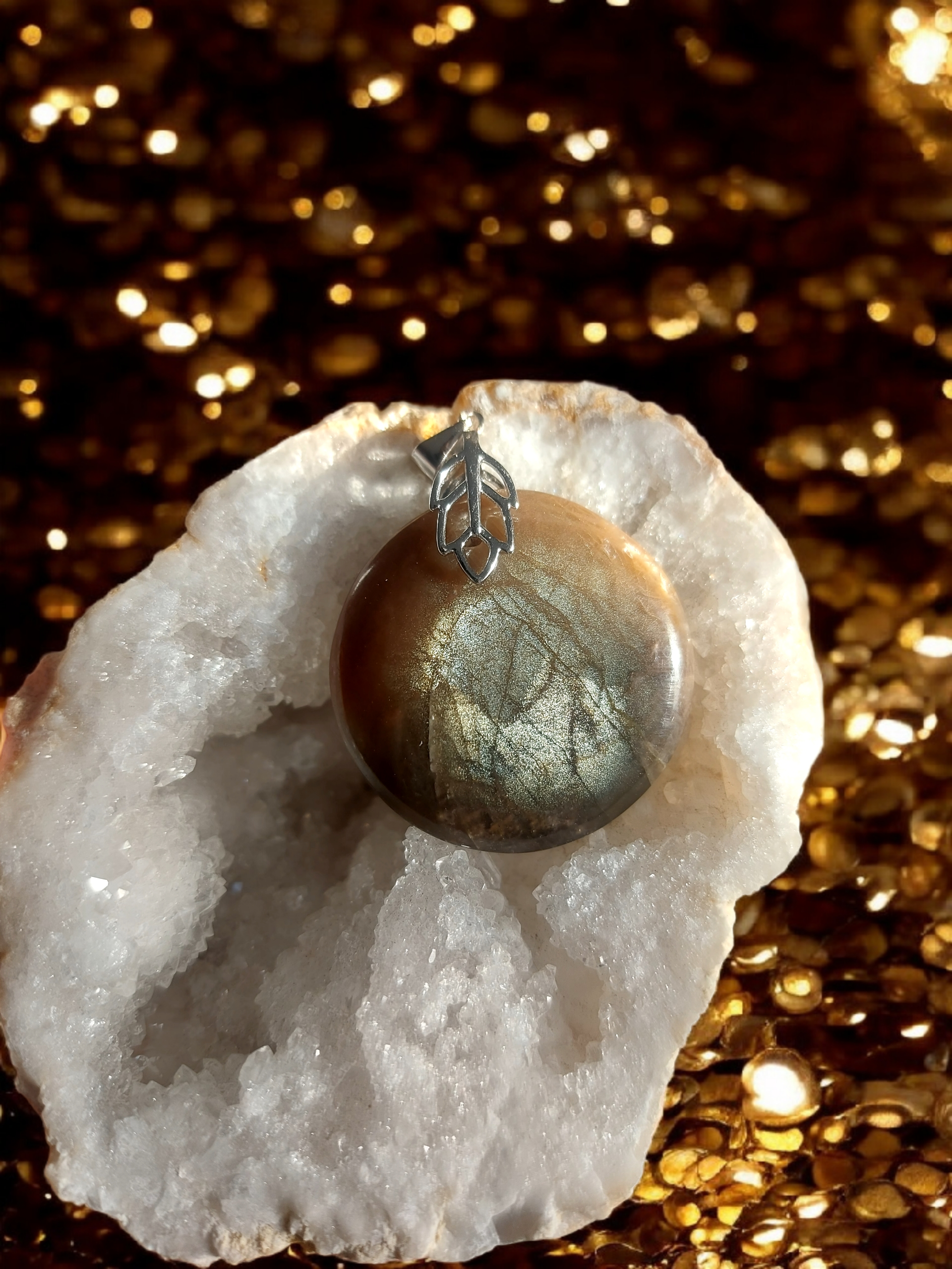 Pierre de lune noire