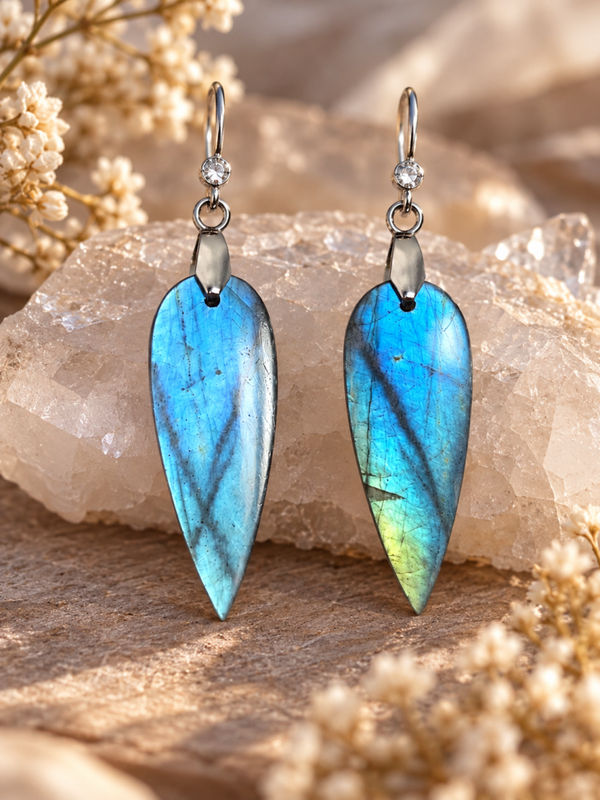 Boucles d'oreilles en labradorite bleue