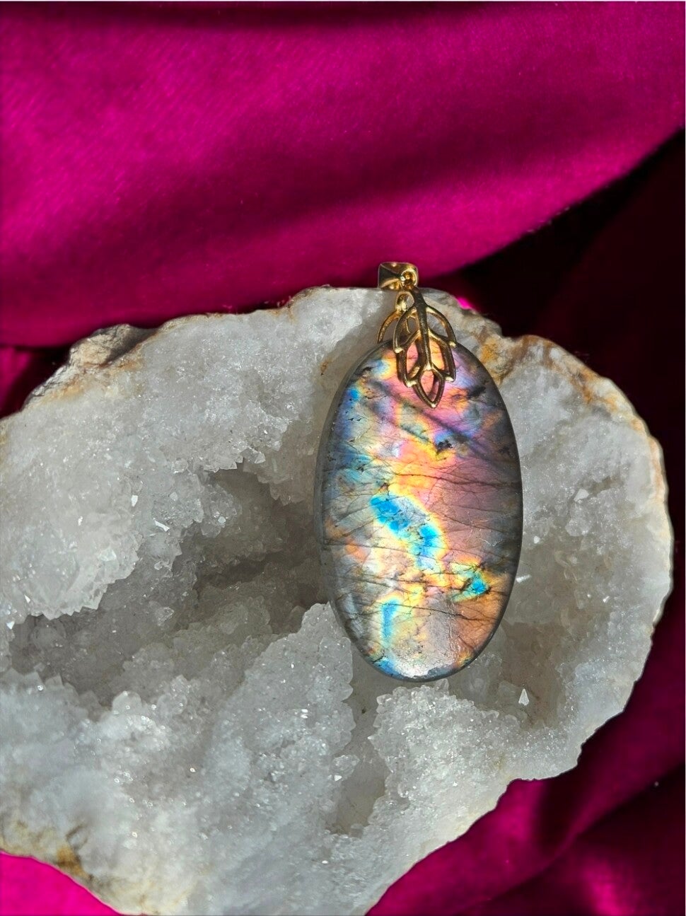 Pendentif en labradorite multicolore