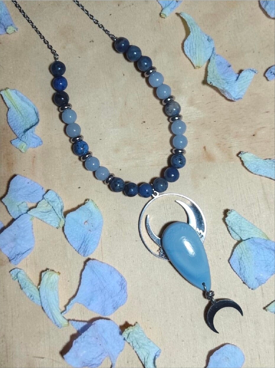 Collier "Lune d'Owyhee"