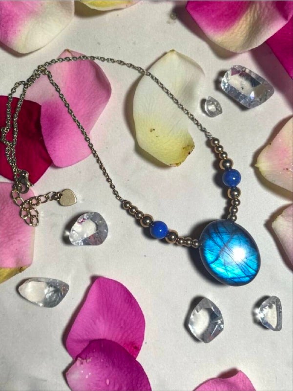 Collier "L'onde des mondes bleus"