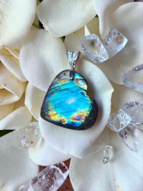 Cœur en labradorite