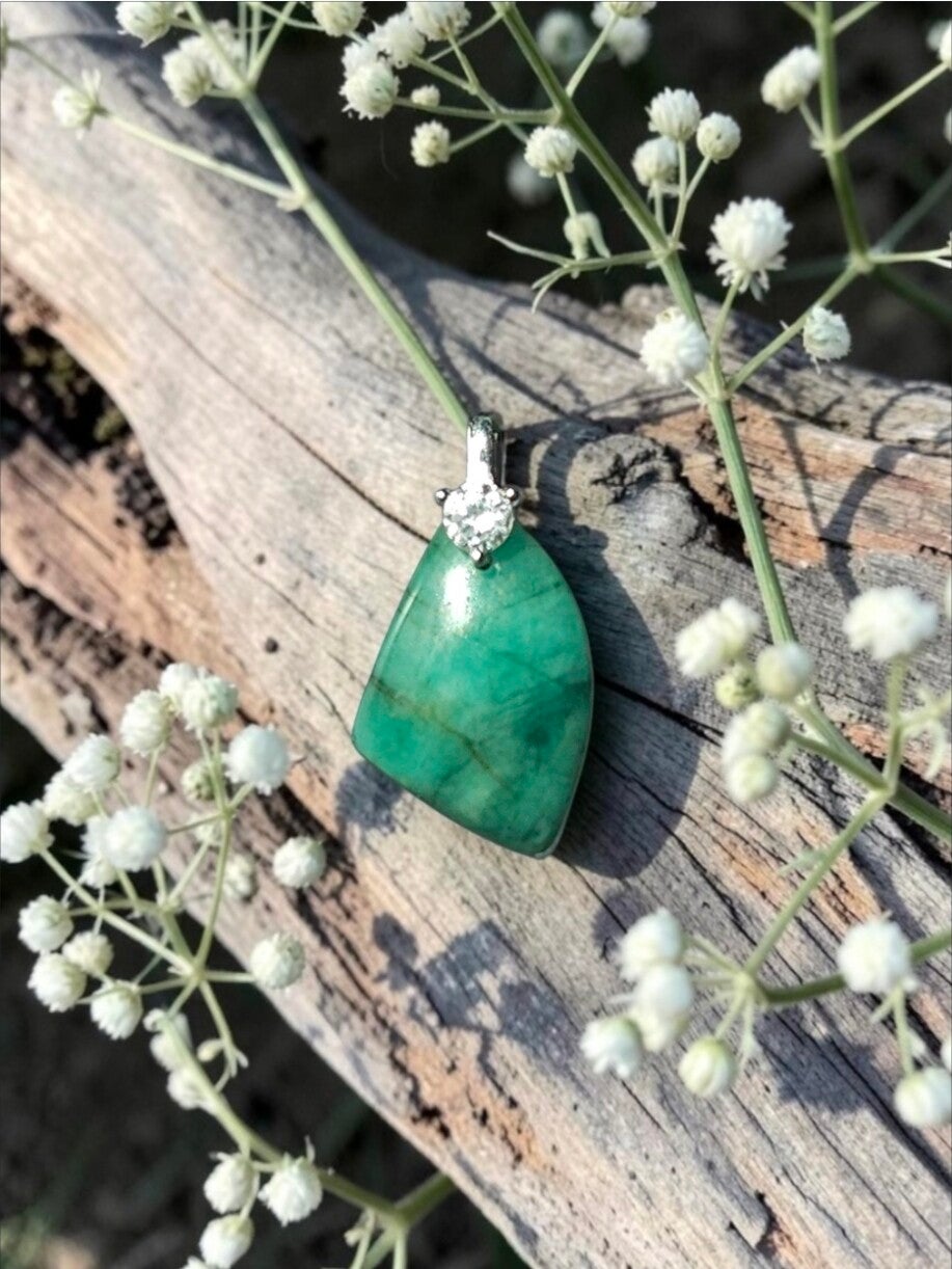 Pendentif en emeraude