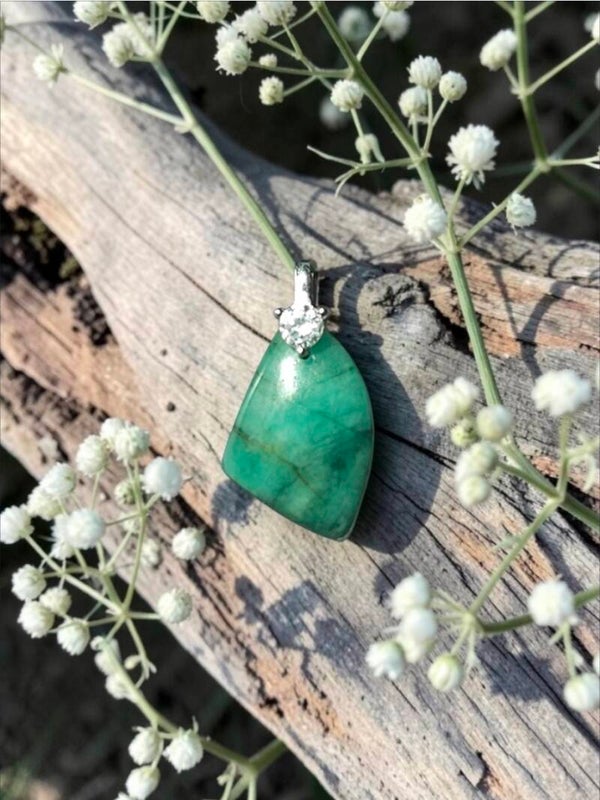 Pendentif en emeraude
