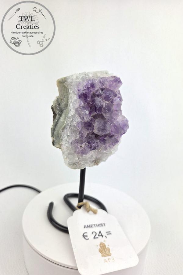 Amethist op pin