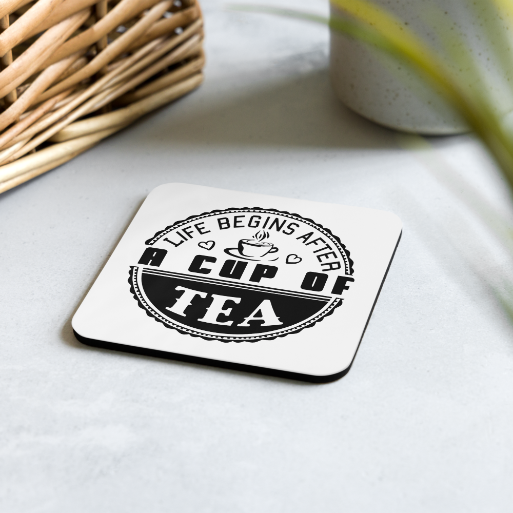 Korkuntersetzer „Life Begins After a Cup of Tea“ – Tee-Motto, stylisches Tee-Design & Geschenkidee für Teeliebhaber | 4er Set