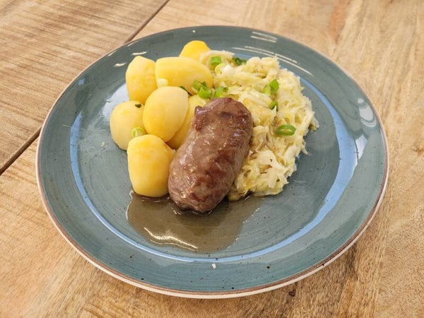 week 33 - Spitskool met mosterd/roomkaas saus, aardappel &  varkenskotelet
