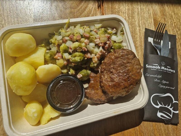 week 28 - Spruitjes met spek en ui, aardappel en hamburger
