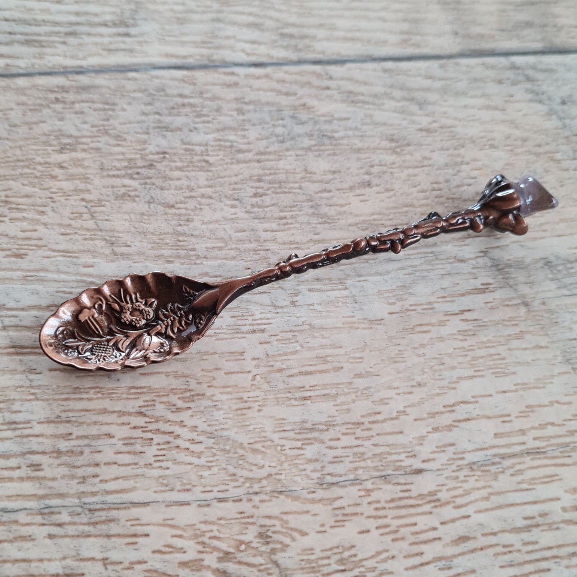 Rituallöffel aus Messing mit Amethyst