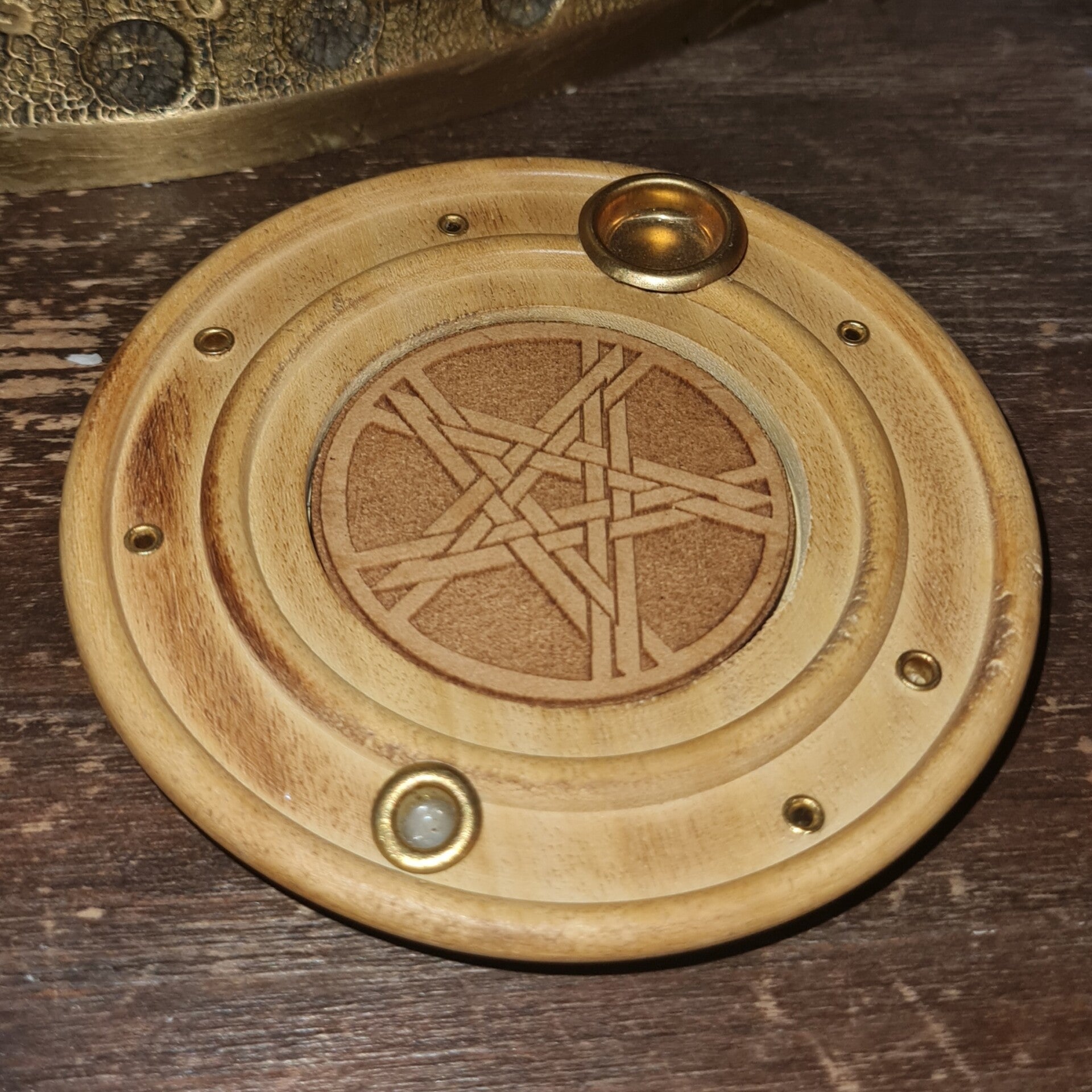 Räucherstäbchen- & Räucherkegelhalter "Pentragram"