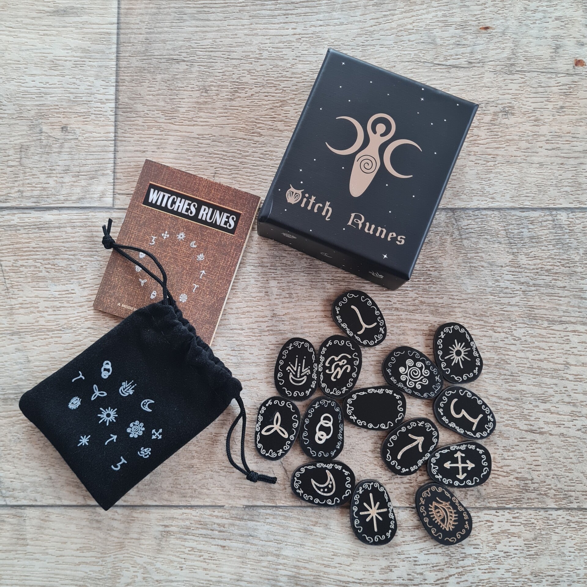Hexen Runenset zum Orakeln