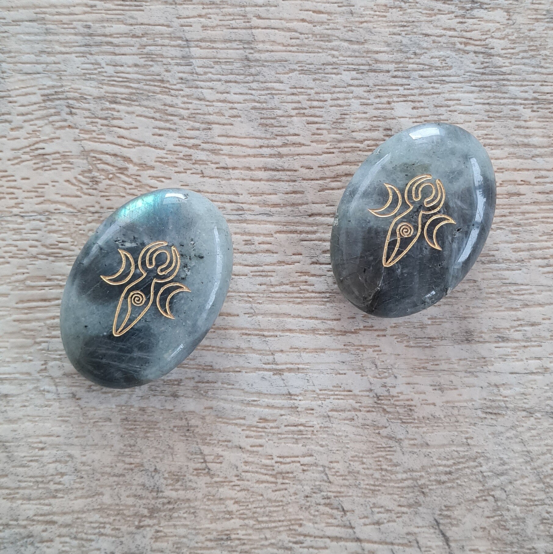 Labradorit Mondgöttin