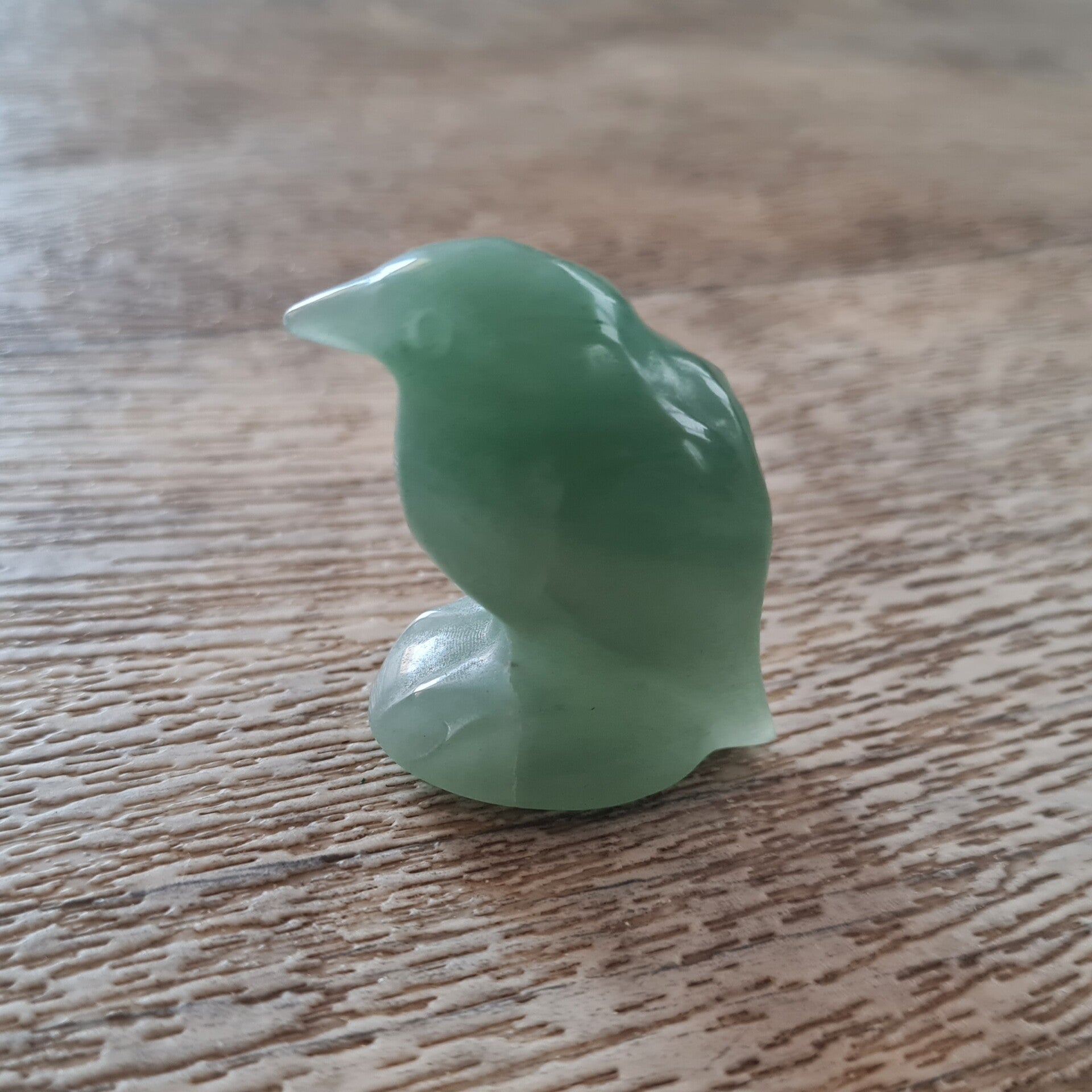 Rabe aus grünen Aventurin