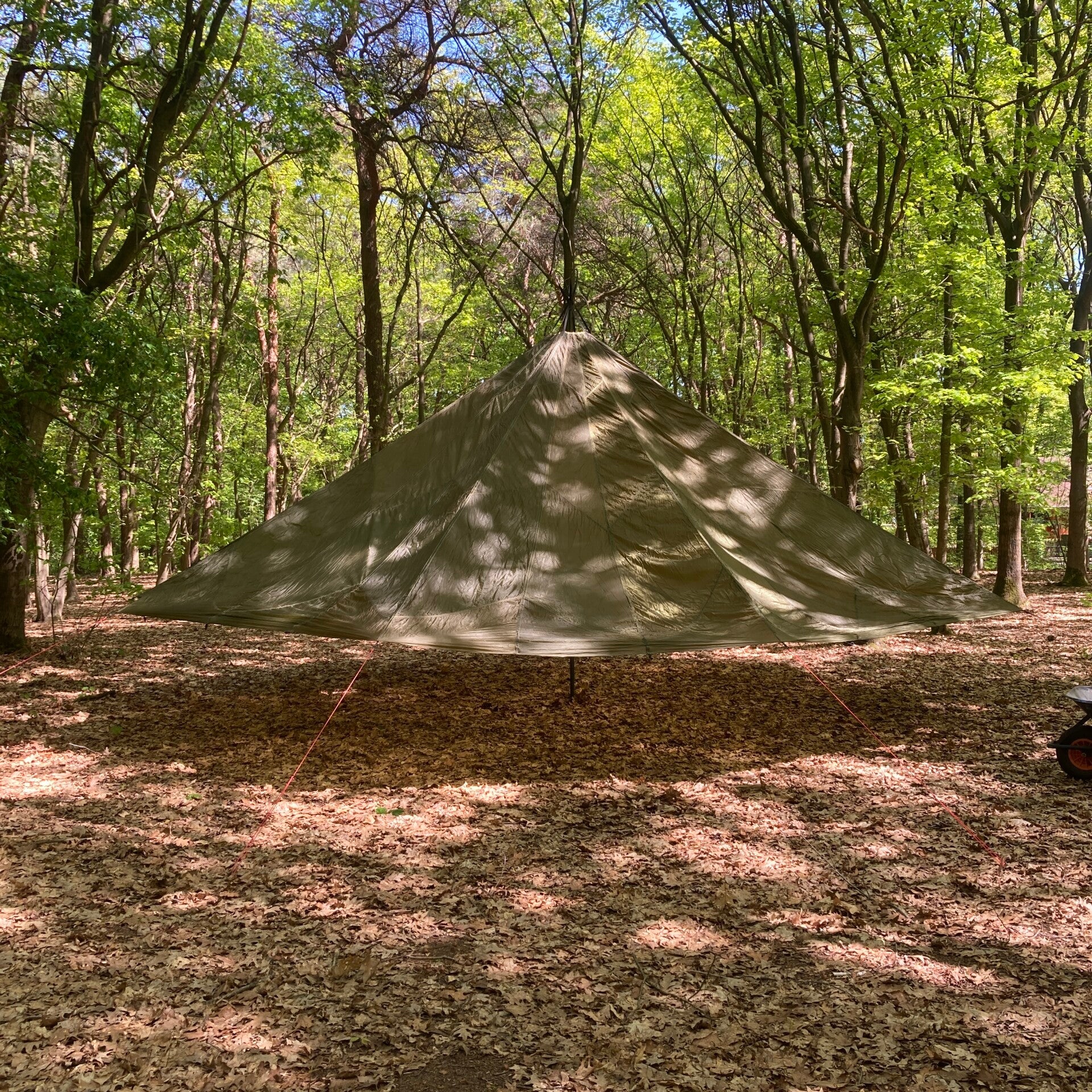 Bushcraft Parachute tent (midweek of weekend)