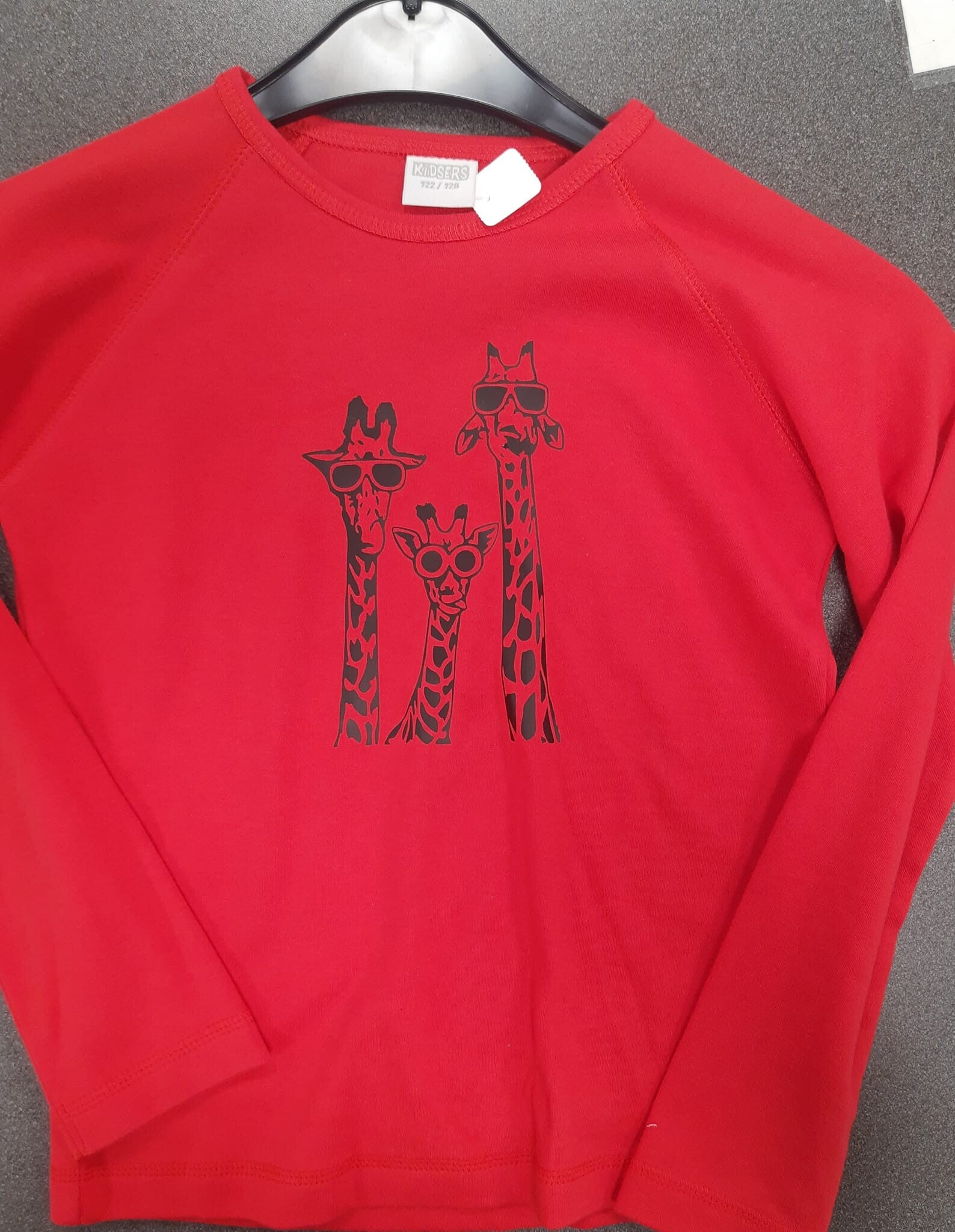 Longsleeve rood 5 (122/128)