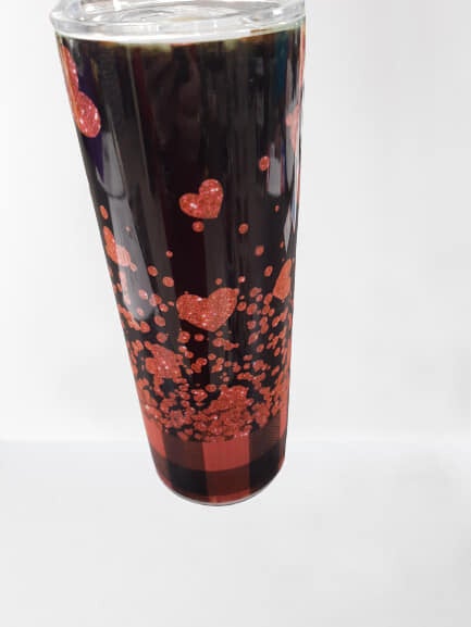 Tumbler 20oz met valentijnafbeelding, zwart met rode hartjes