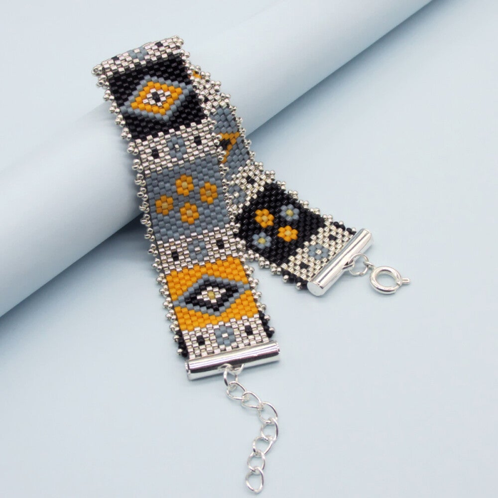 Seed Bead Bracelet: 5284