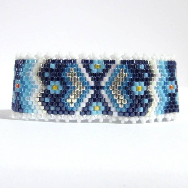 Seed Bead Bracelet: 5274