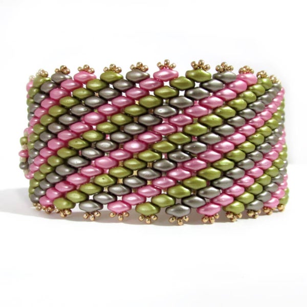Folky: Handmade Flower Embellished Bracelet