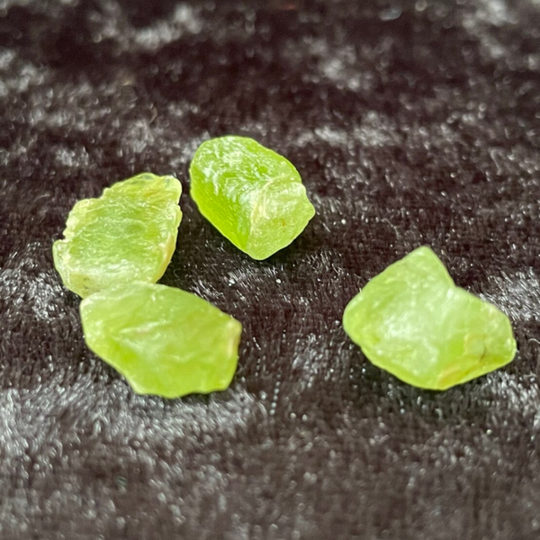 Peridot (10 grams per bag)