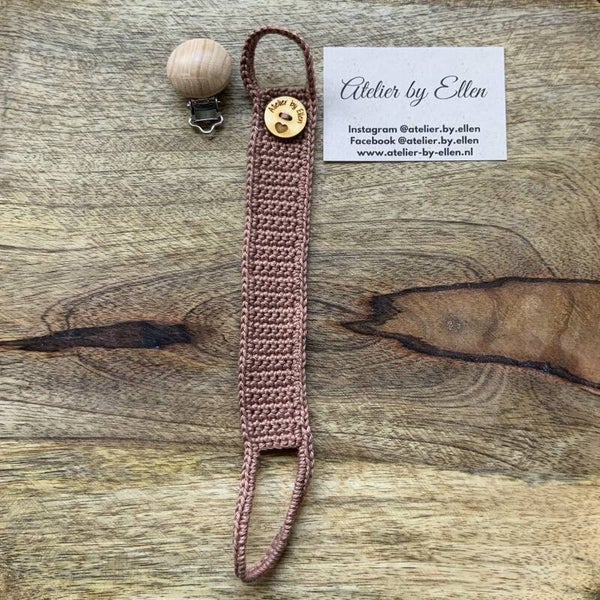 Gehaakt speenkoord #008 Teak