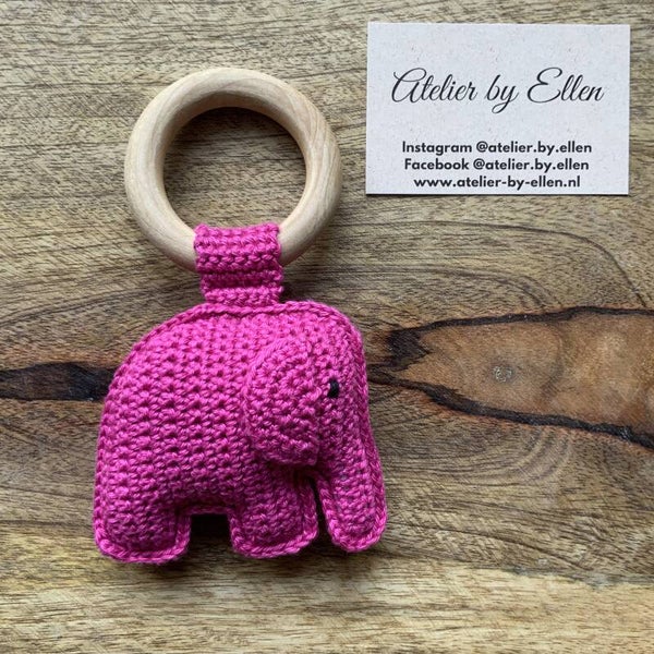 Rammelaar Olifant  #049 Fuchsia