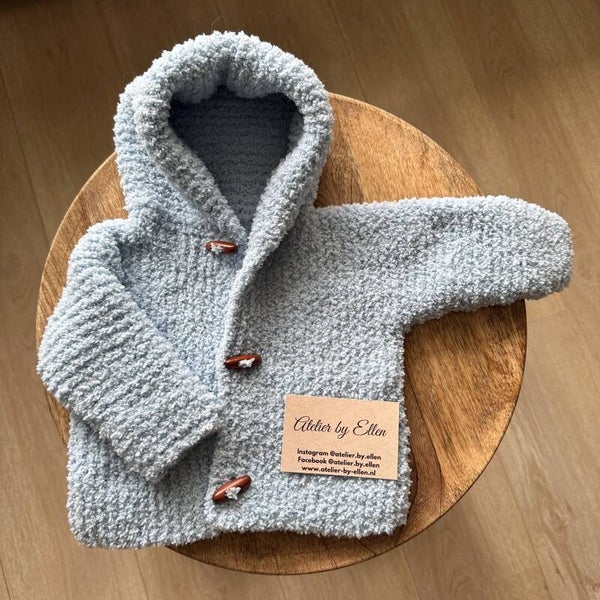 Newborn jasje #062 Larimar