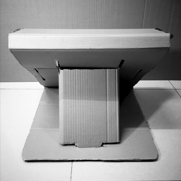Cardboard Folding Campstool 瓦楞纸折叠椅