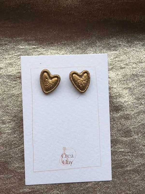 Hearts studs gold