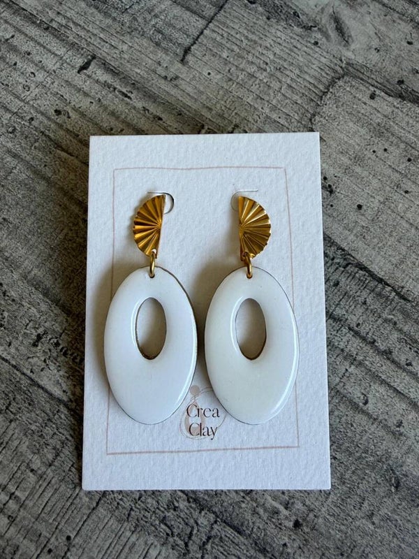 Aimée M white - gold