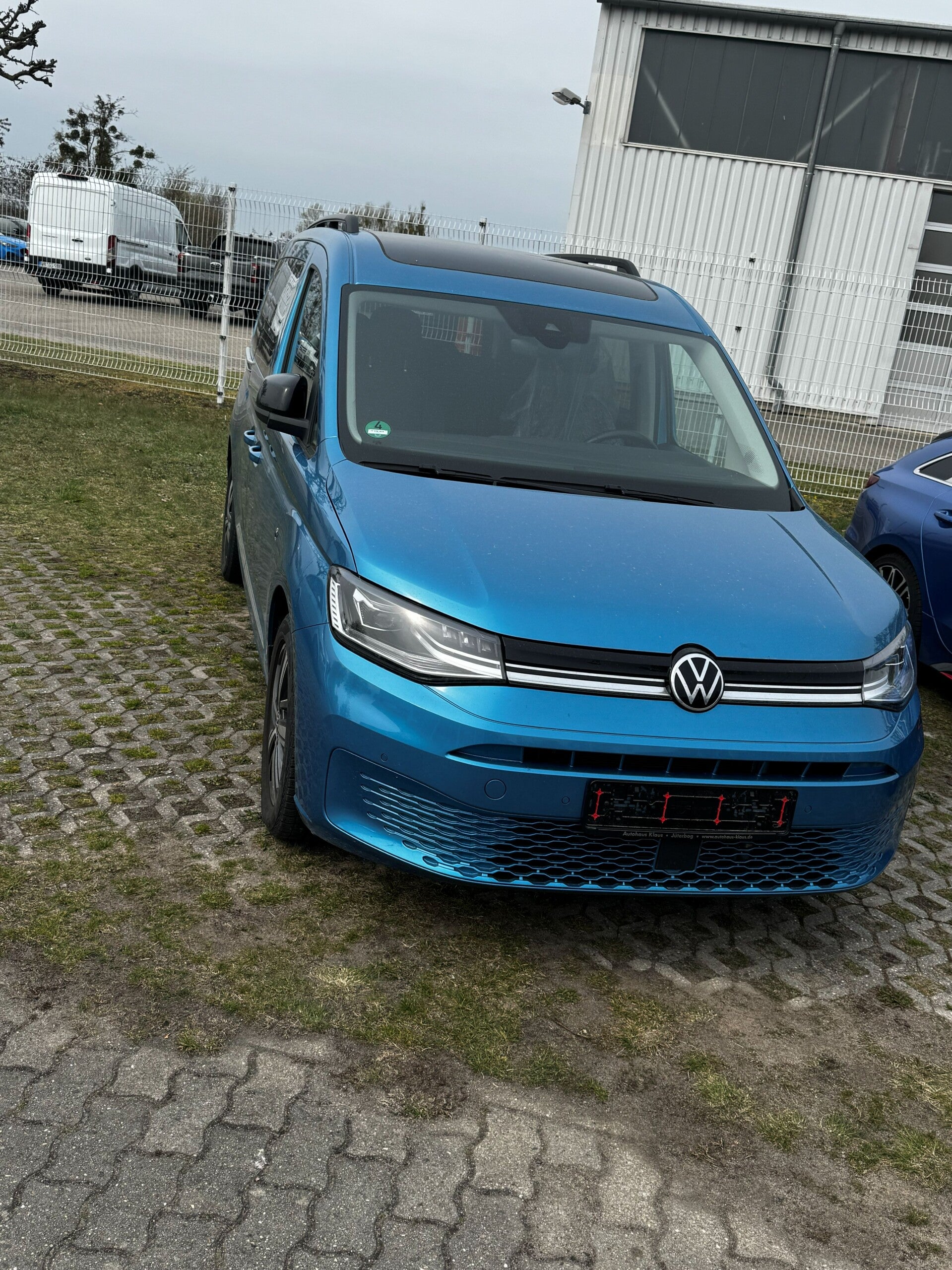 Volkswagen Caddy Move Maxi 7 Sitzer/Standh. ,AHK, Sitzheizung,Pano,