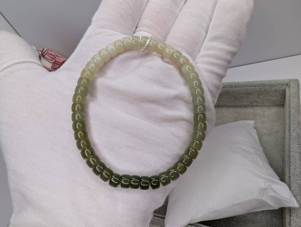 和田玉 （晴水漸變）