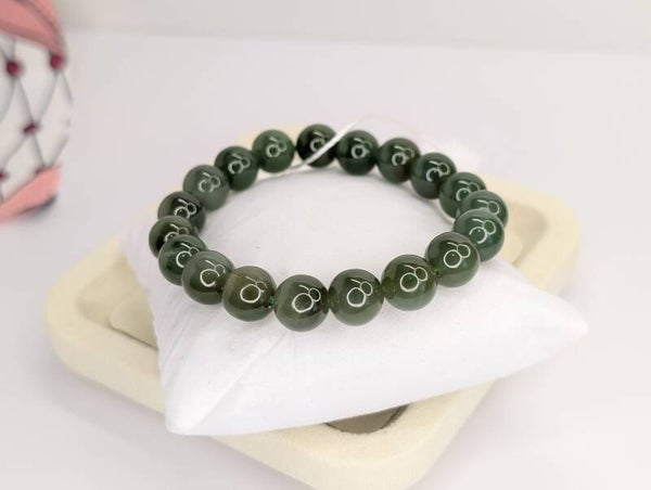 超優質翠青綠和田玉 Exceptional Quality Emerald Green Hotan Jade