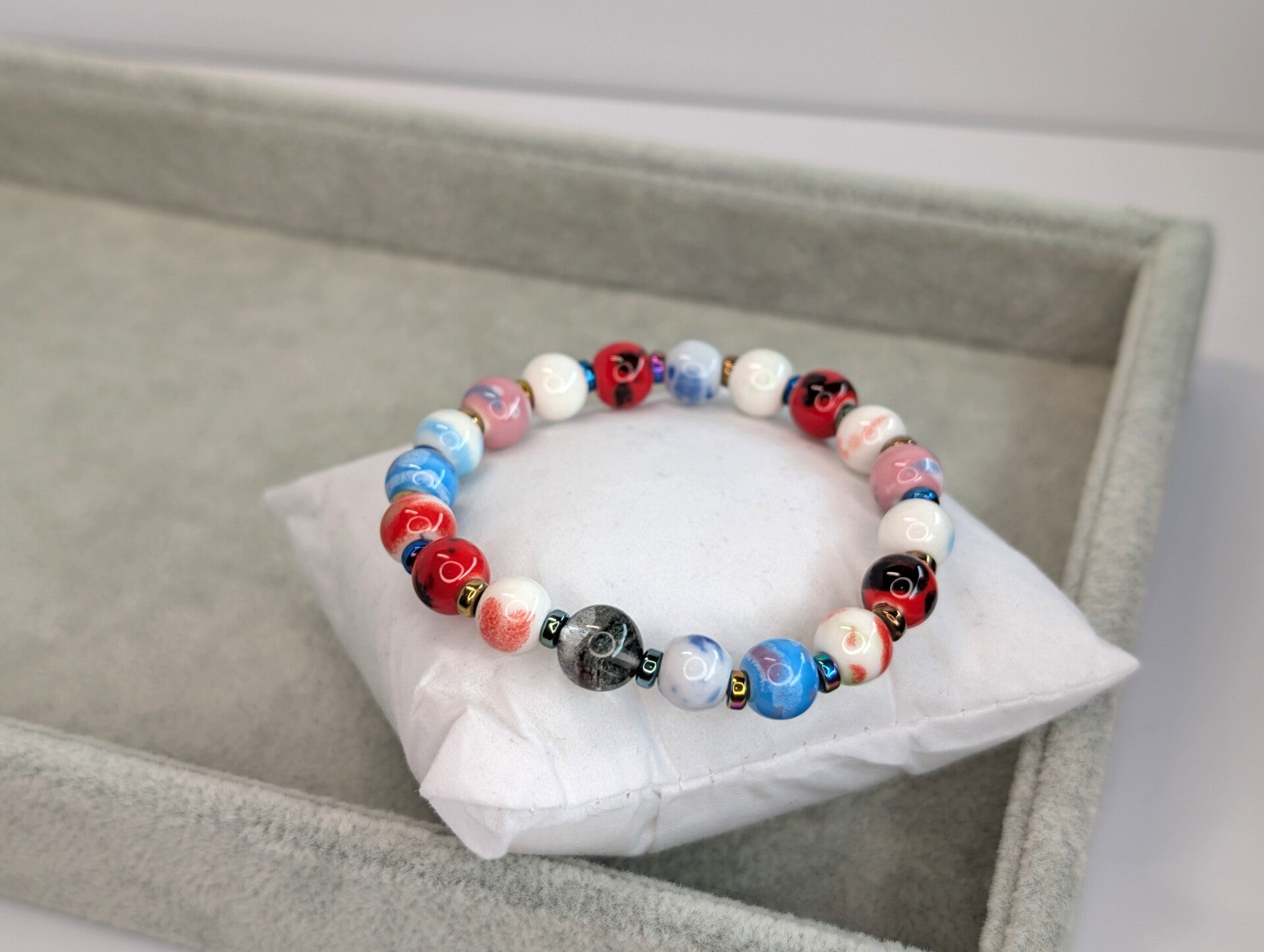 炫彩手工陶瓷珠手鍊 (綠幽靈) Handmade Porcelain bracelet (Green Phantom Quartz)