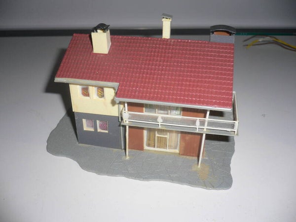 Vollmer Spur HO Zweifamilienhaus aufgebaut